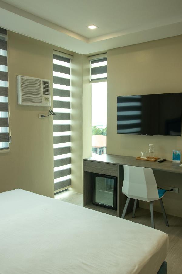 Seeya Hotel Tubigon Esterno foto